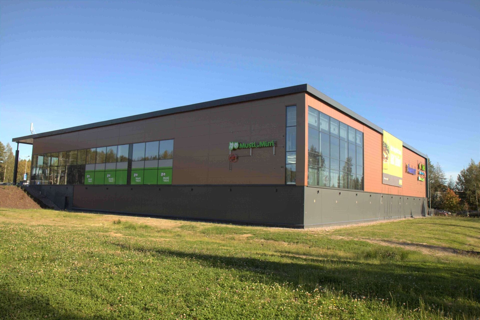S-Market Konala alumiini-ikkunat